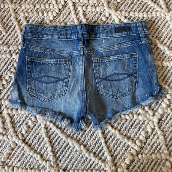 Abercrombie & Fitch denim shorts - Picture 2 of 4